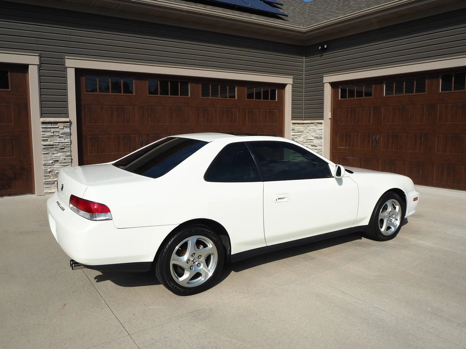 2000 Honda Prelude 5th Gen - Image 15 of 31