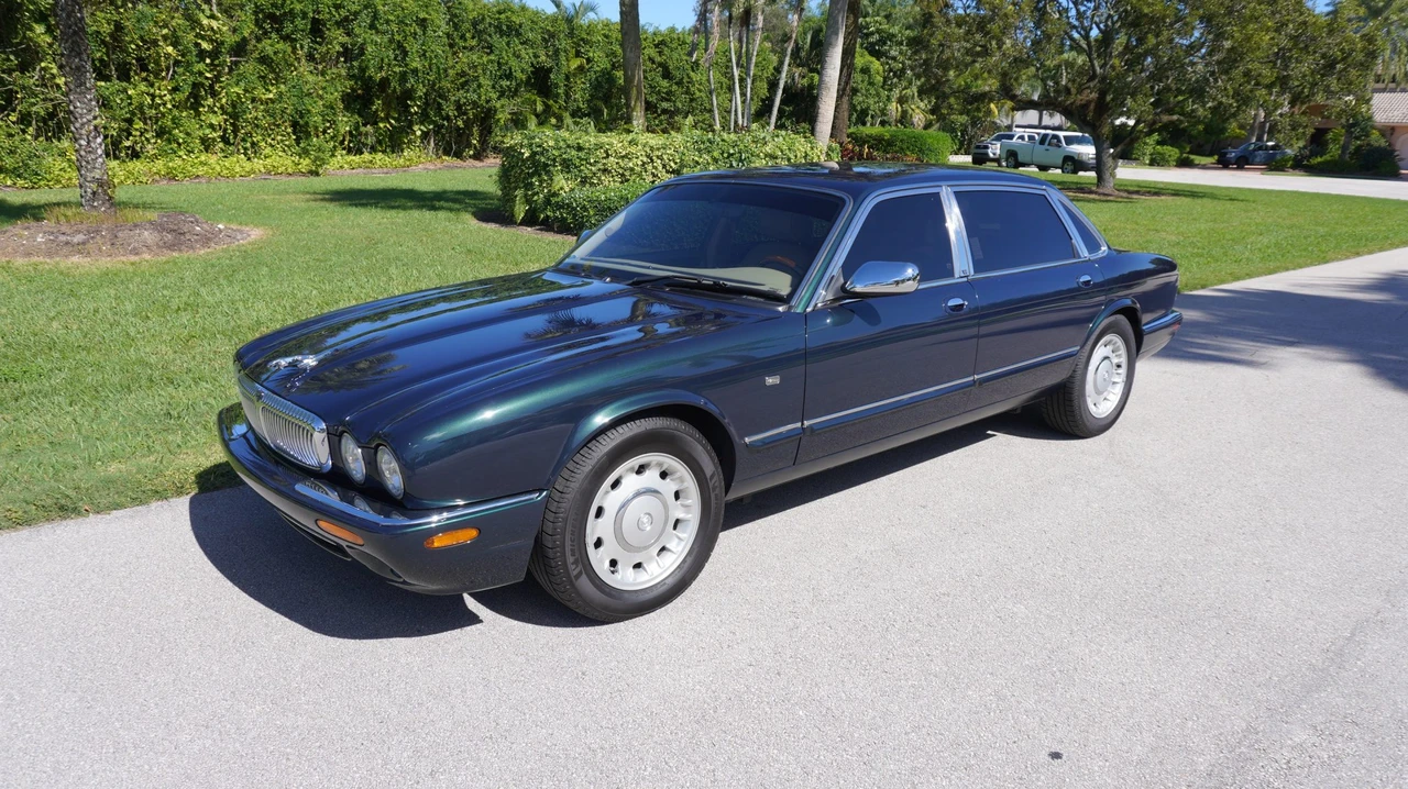 2000 Jaguar X308 XJ - Image 2 of 31
