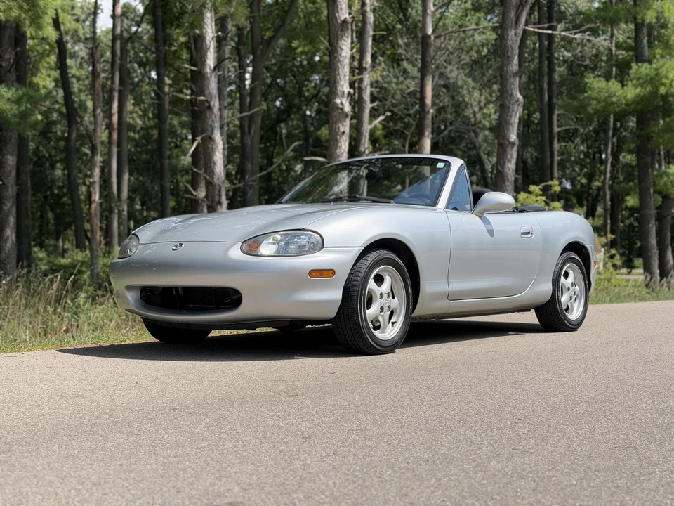 2000 Mazda NB MX-5 Miata - Image 16 of 31