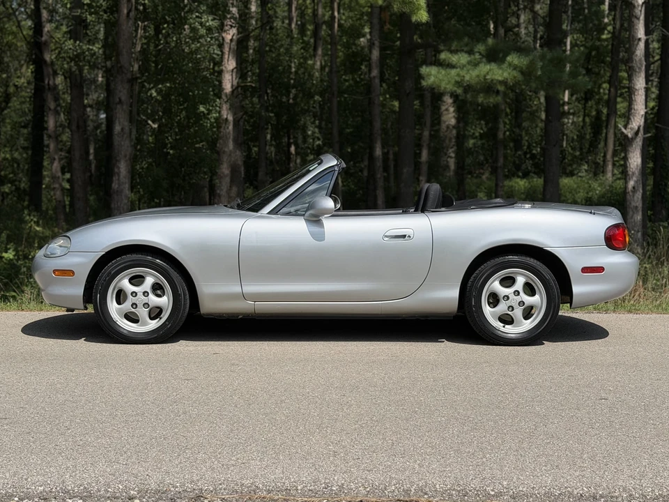 2000 Mazda NB MX-5 Miata - Image 20 of 31