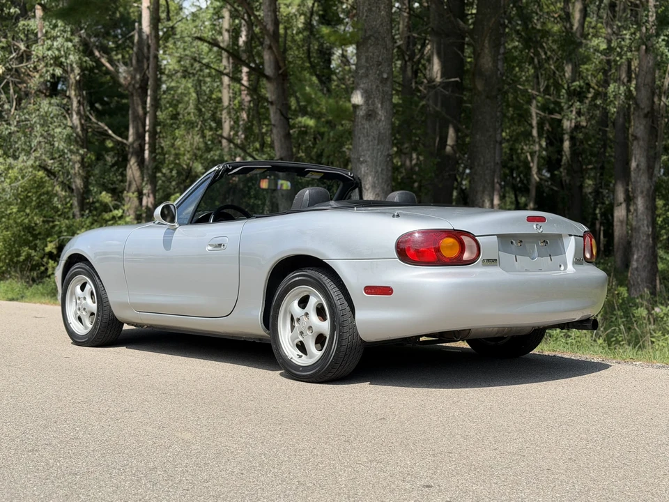 2000 Mazda NB MX-5 Miata - Image 22 of 31
