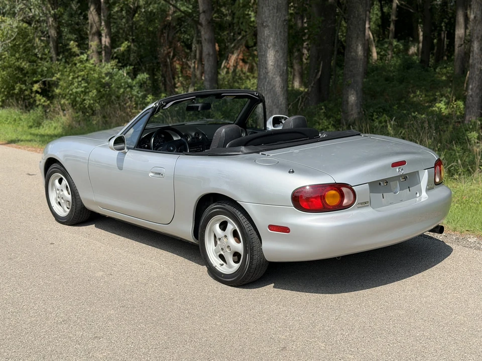 2000 Mazda NB MX-5 Miata - Image 24 of 31