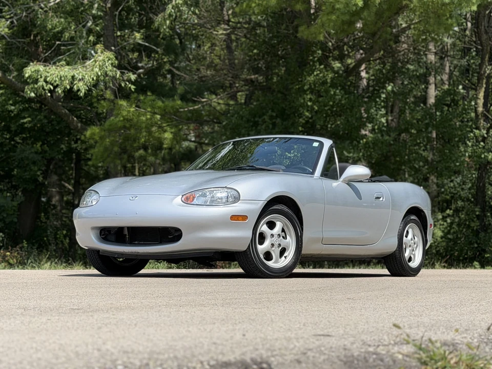2000 Mazda NB MX-5 Miata - Image 6 of 31