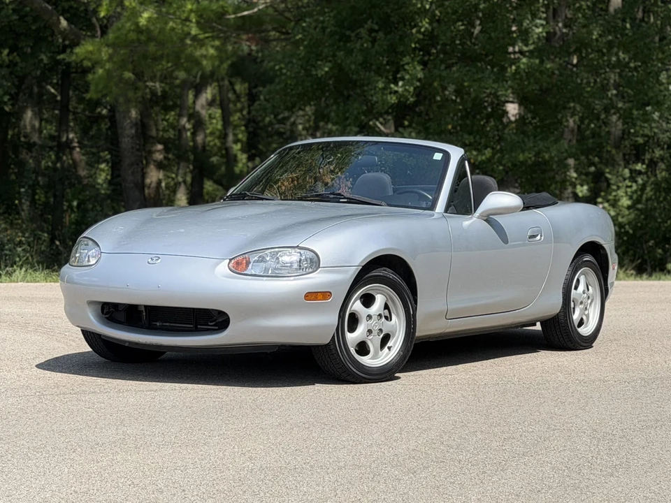 2000 Mazda NB MX-5 Miata - Image 9 of 31