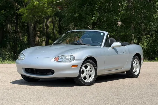 2000 Mazda MX-5 Miata NB