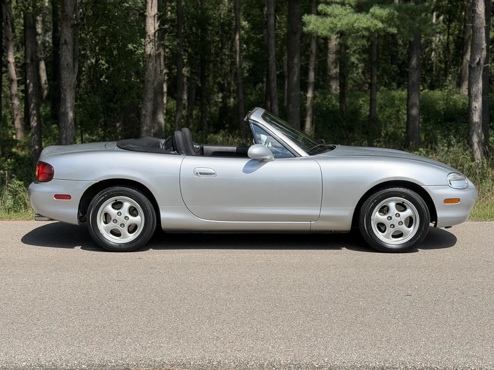 2000 Mazda NB MX-5 Miata - Image 29 of 31