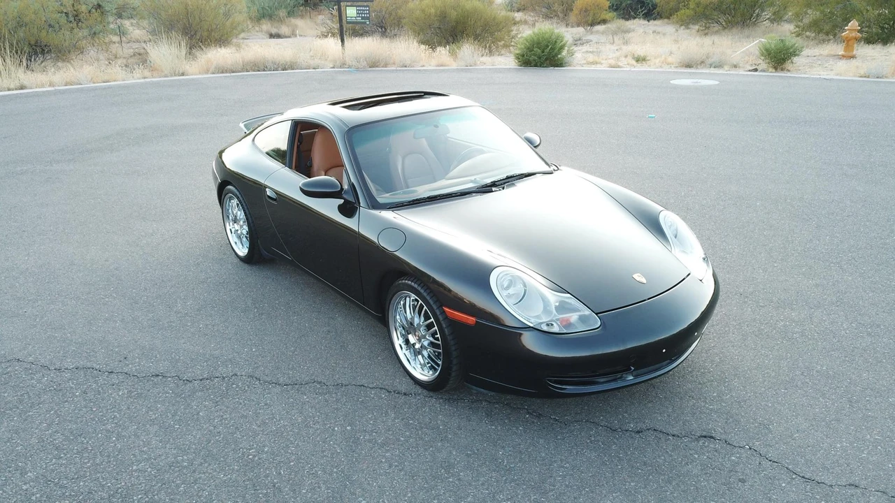 2000 Porsche 996 Carrera - Image 2 of 31