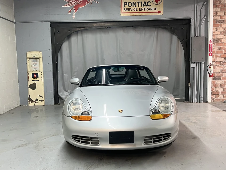 2000 Porsche 986 Boxster - Image 8 of 31