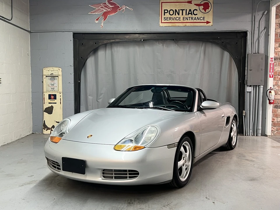 2000 Porsche 986 Boxster - Image 2 of 31