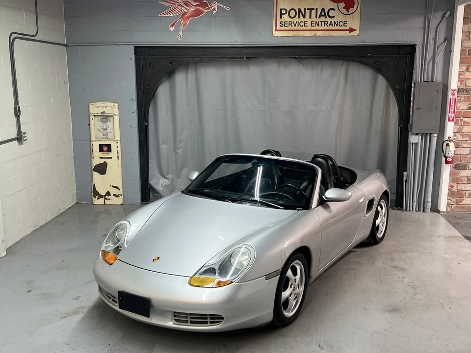 2000 Porsche 986 Boxster - Image 3 of 31