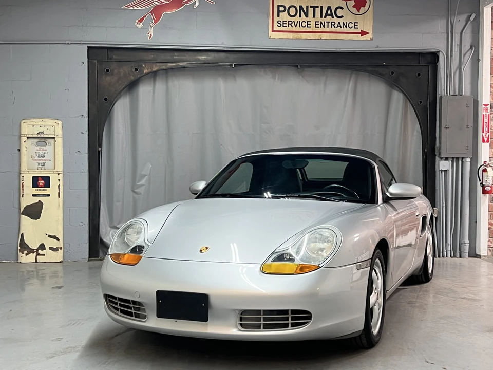 2000 Porsche 986 Boxster - Image 9 of 31