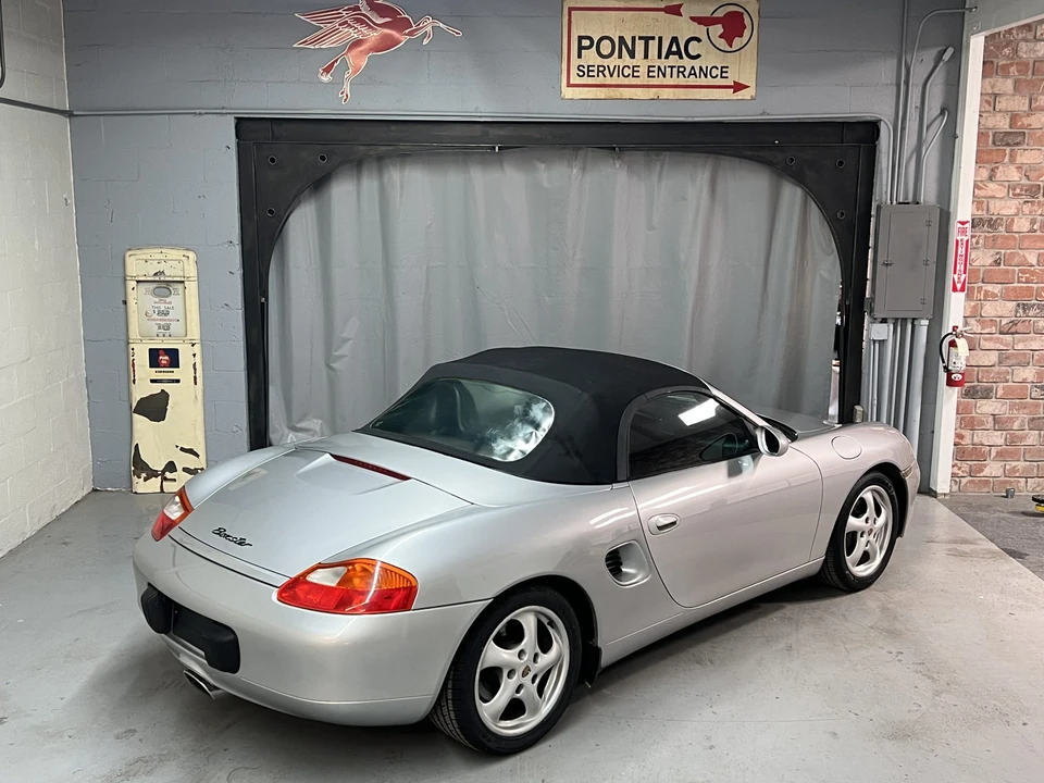 2000 Porsche 986 Boxster - Image 16 of 31