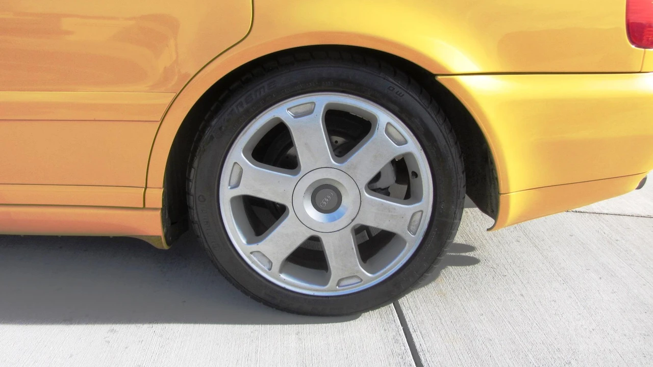 2001 Audi B5 S4 - Image 14 of 31