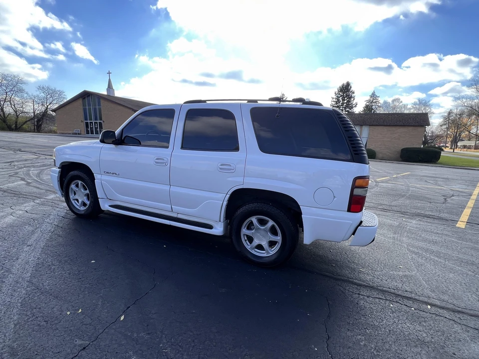 2001 GMC Yukon 2nd Gen - Image 28 of 31