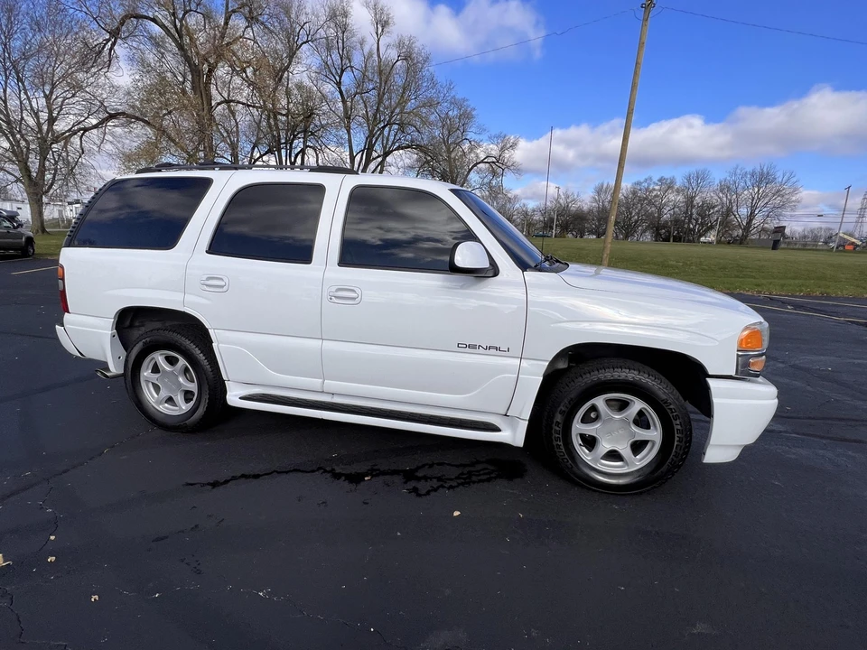 2001 GMC Yukon 2nd Gen - Image 14 of 31