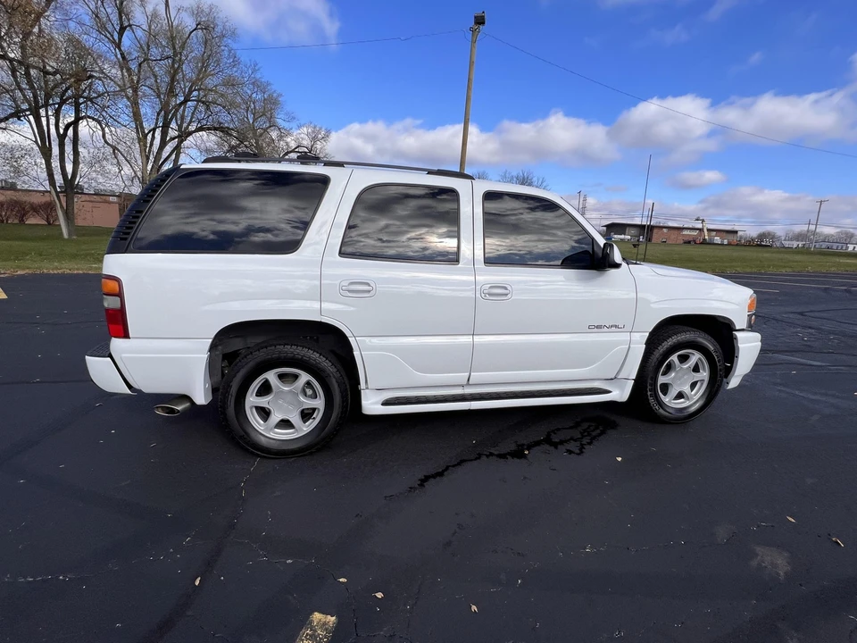 2001 GMC Yukon 2nd Gen - Image 17 of 31