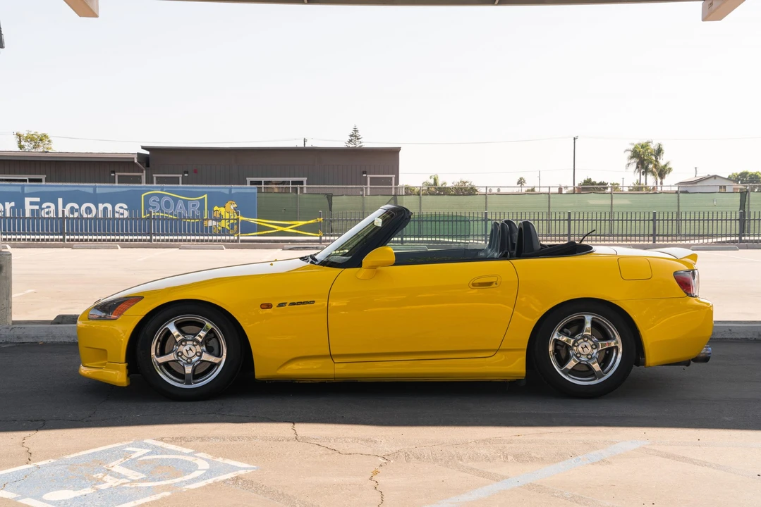 2001 Honda AP1 S2000 - Image 2 of 31
