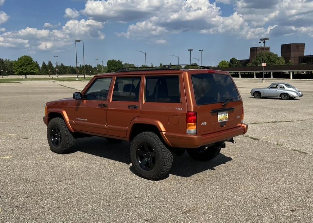 2001 Jeep XJ Cherokee - Image 20 of 31