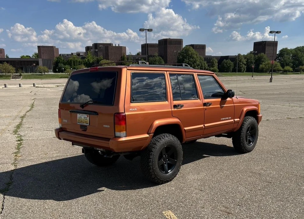 2001 Jeep XJ Cherokee - Image 18 of 31
