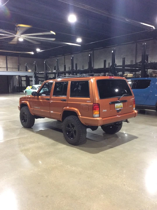 2001 Jeep XJ Cherokee - Image 7 of 31