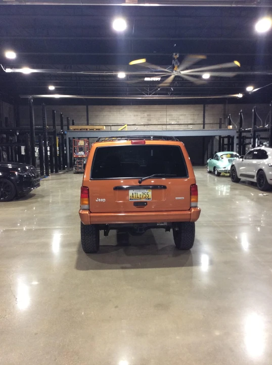 2001 Jeep XJ Cherokee - Image 6 of 31
