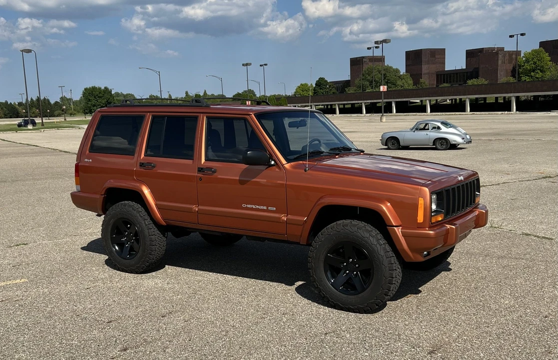 2001 Jeep XJ Cherokee - Image 14 of 31