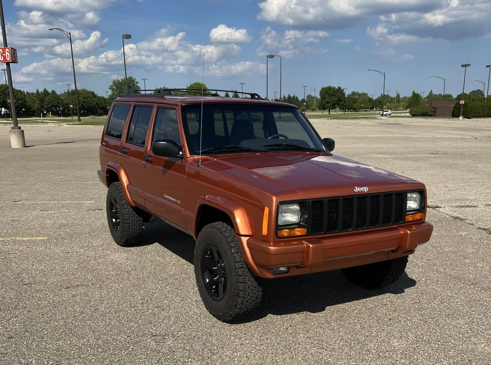 2001 Jeep XJ Cherokee - Image 13 of 31