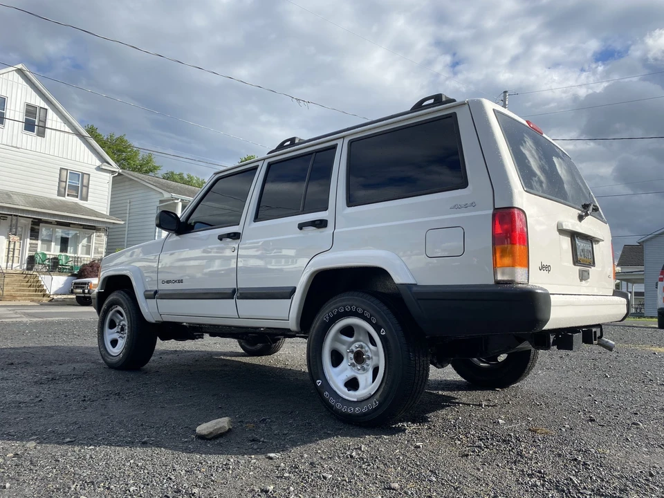2001 Jeep XJ Cherokee - Image 7 of 31