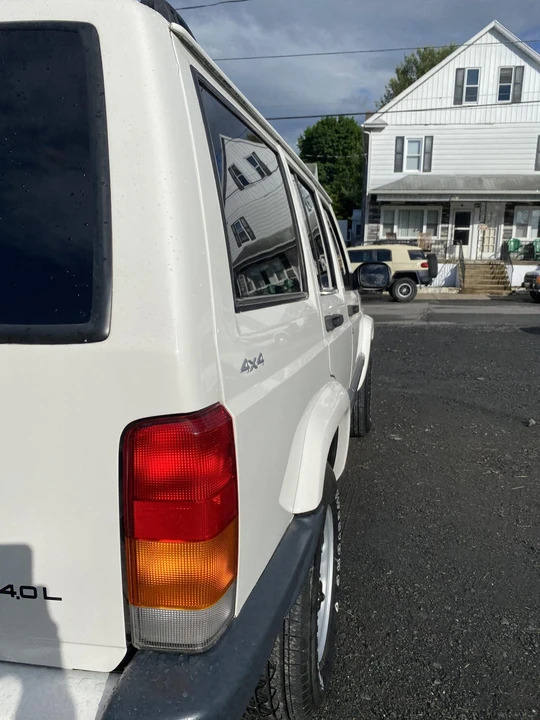 2001 Jeep XJ Cherokee - Image 13 of 31