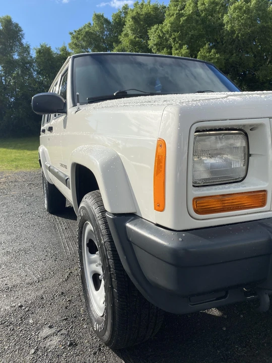 2001 Jeep XJ Cherokee - Image 16 of 31