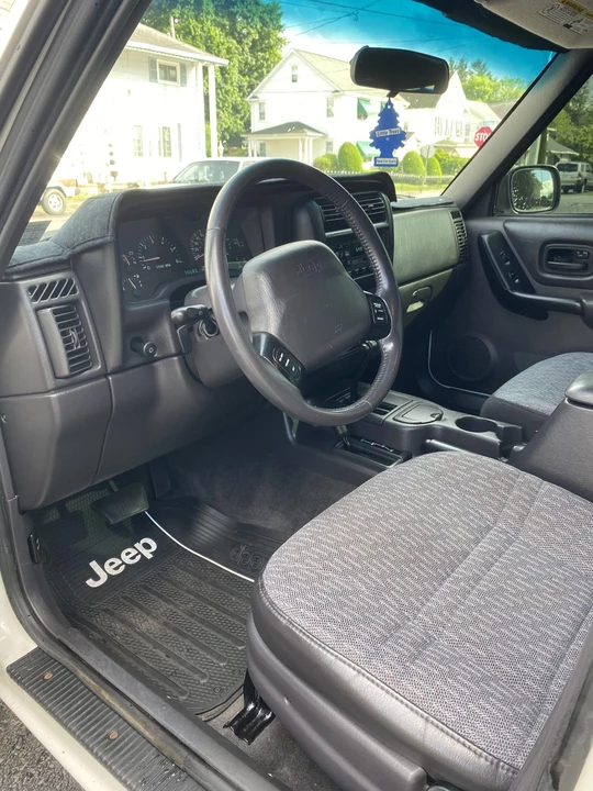 2001 Jeep XJ Cherokee - Image 23 of 31