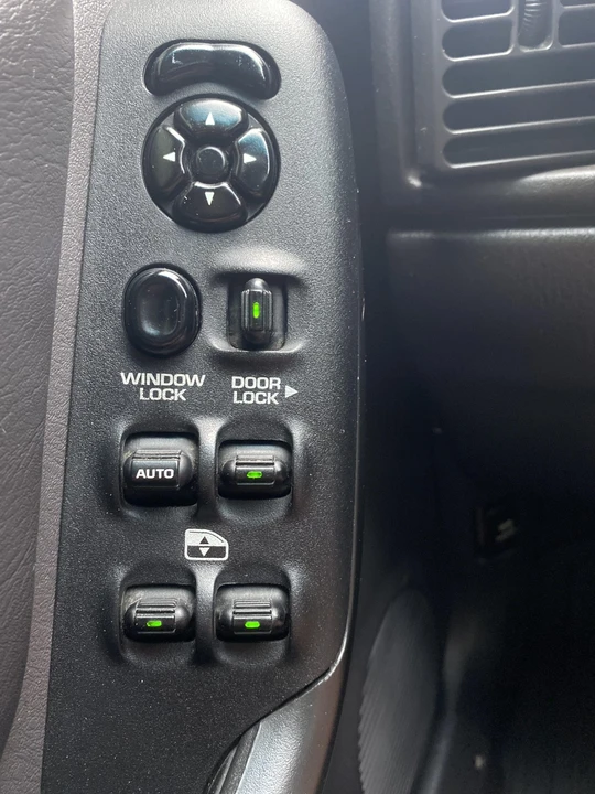 2001 Jeep XJ Cherokee - Image 26 of 31