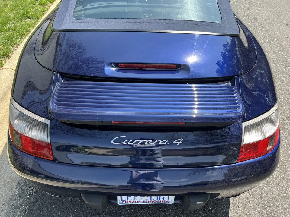 2001 Porsche 996 Carrera 4 - Image 25 of 31