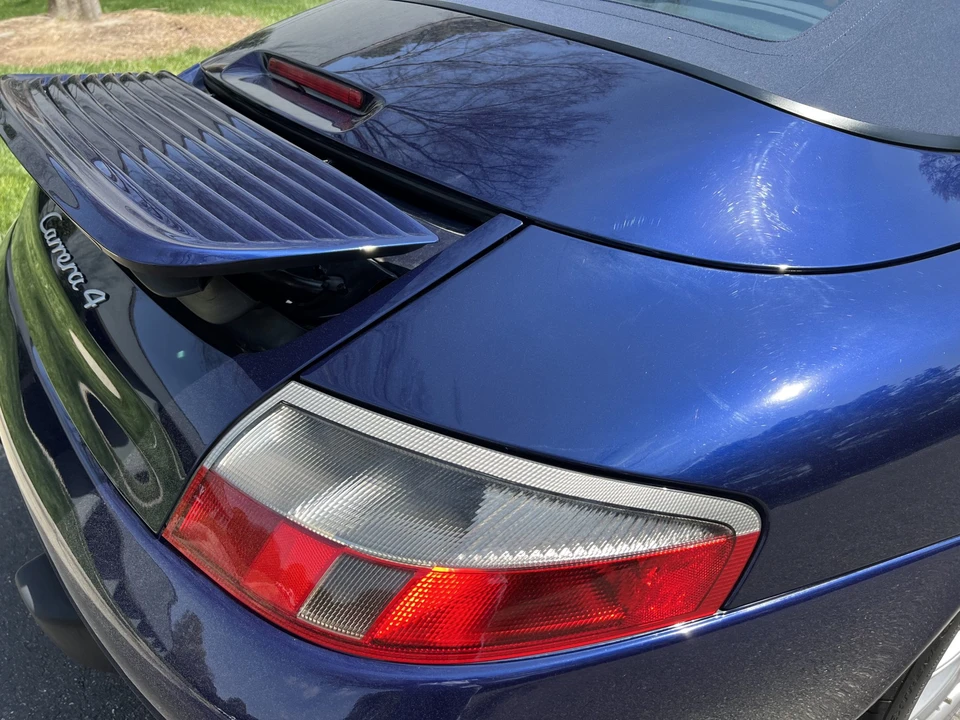 2001 Porsche 996 Carrera 4 - Image 27 of 31