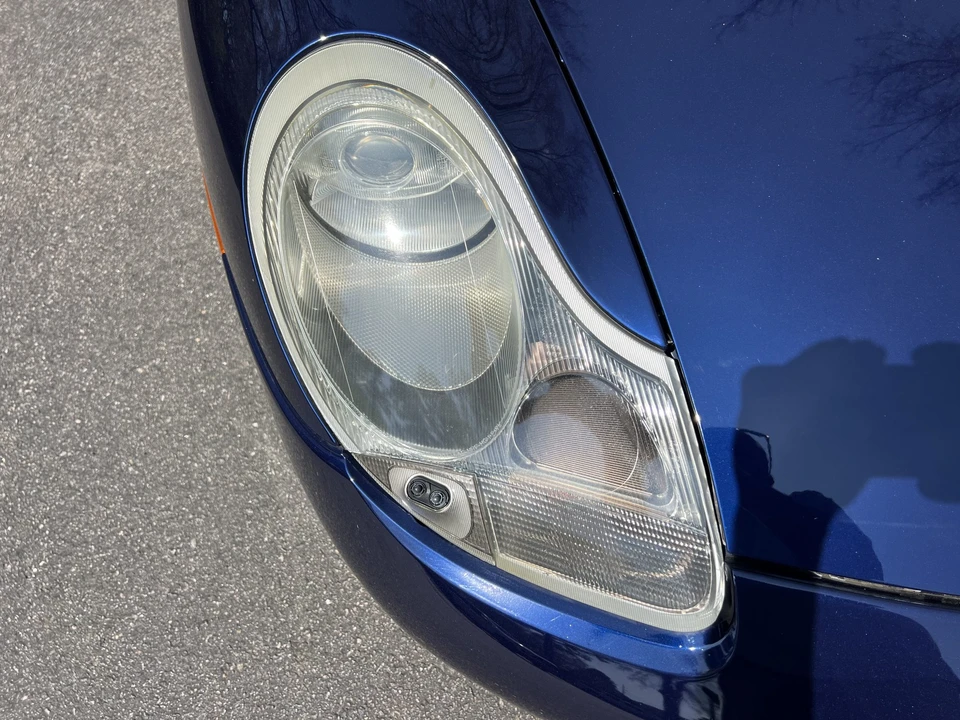 2001 Porsche 996 Carrera 4 - Image 18 of 31