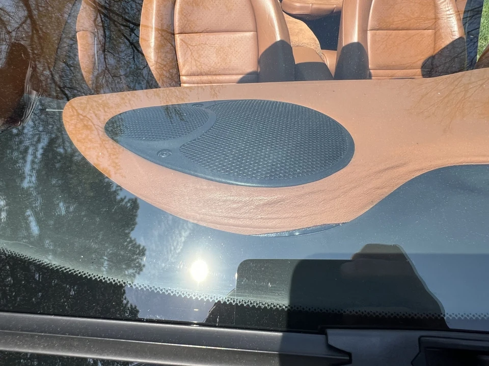 2001 Porsche 996 Carrera 4 - Image 30 of 31
