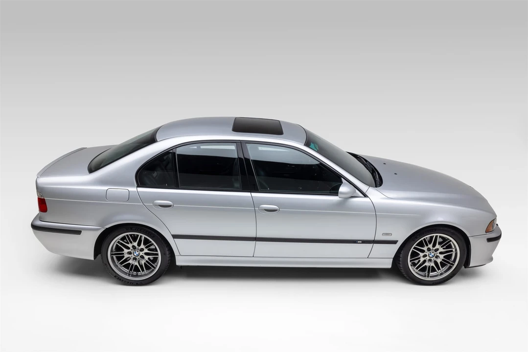 2002 BMW E39 M5 - Image 14 of 31