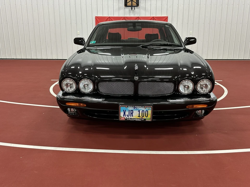 2002 Jaguar X308 XJR - Image 3 of 31