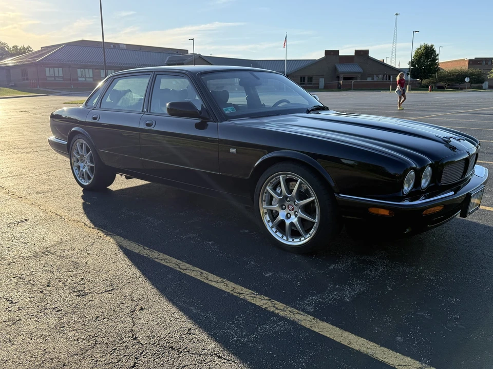 2002 Jaguar X308 XJR - Image 22 of 31
