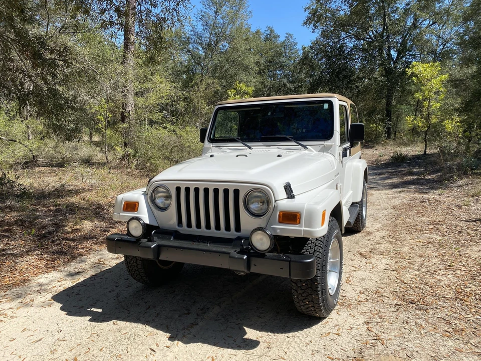2002 Jeep TJ Wrangler - Image 20 of 31