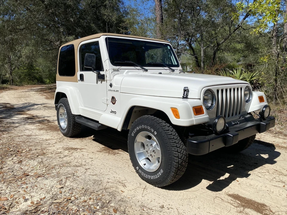 2002 Jeep TJ Wrangler - Image 2 of 31