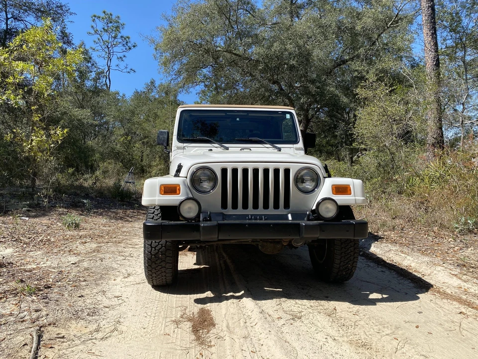 2002 Jeep TJ Wrangler - Image 21 of 31