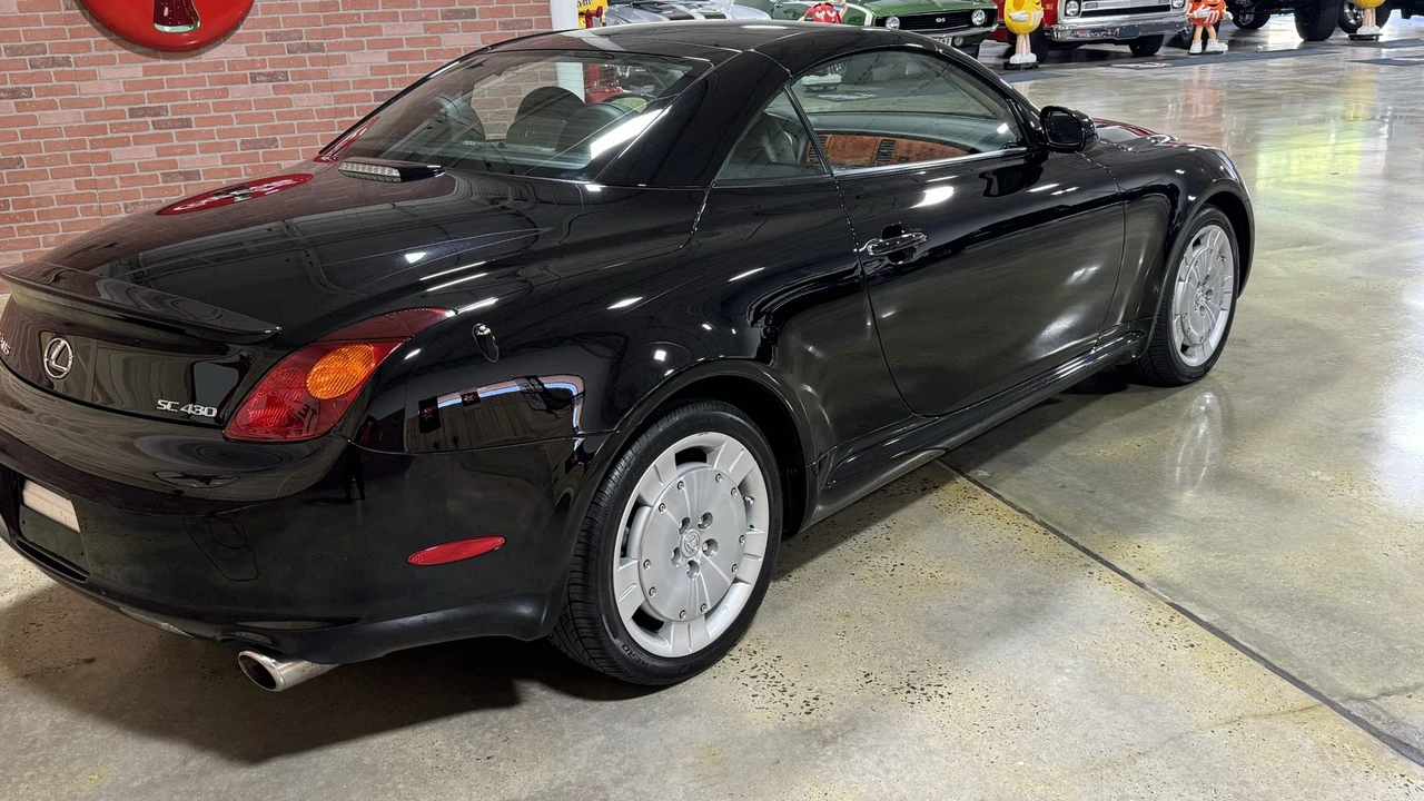 2002 Lexus SC430 - Image 7 of 31