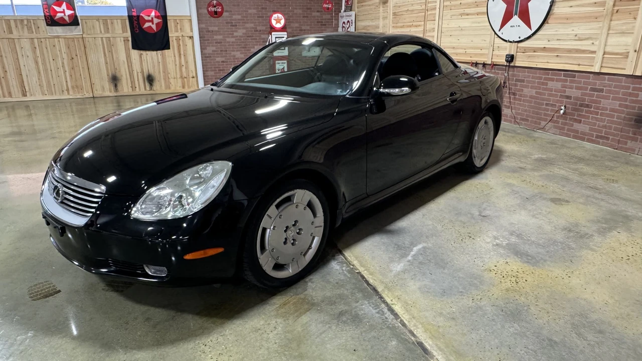2002 Lexus SC430 - Image 3 of 31