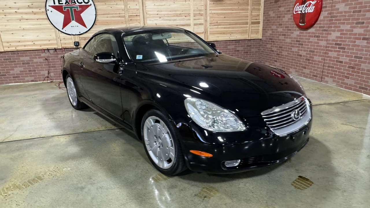 2002 Lexus SC430 - Image 10 of 31