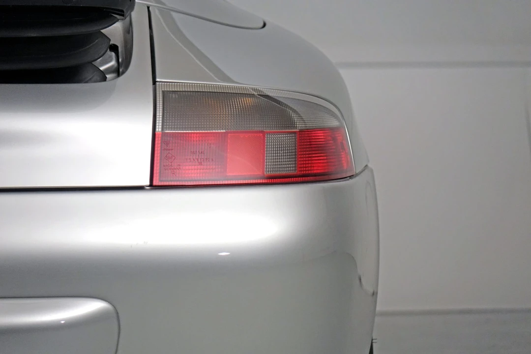 2002 Porsche 996 Carrera - Image 20 of 31