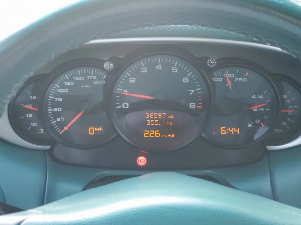2002 Porsche 996 Carrera - Image 25 of 31