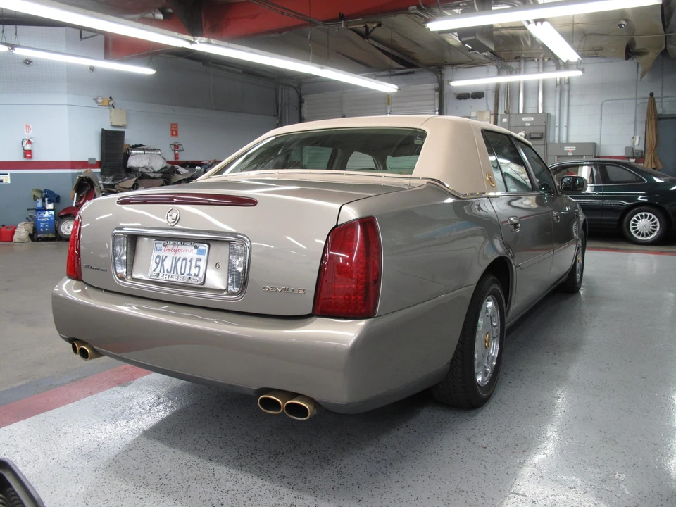 2003 Cadillac DeVille 8th Gen - Image 8 of 31