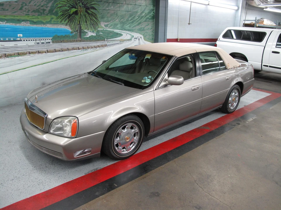 2003 Cadillac DeVille 8th Gen - Image 2 of 31