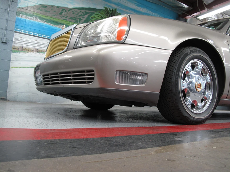 2003 Cadillac DeVille 8th Gen - Image 13 of 31